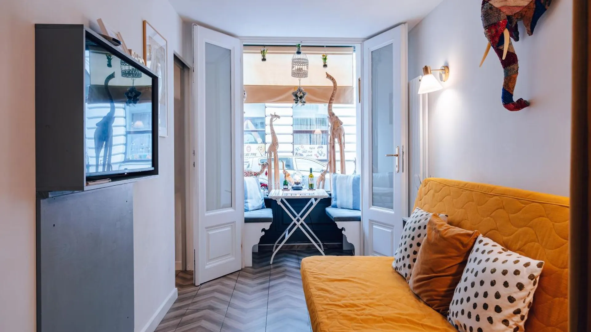Apartment Mauthaus Schoenbrunn Vienna Austria